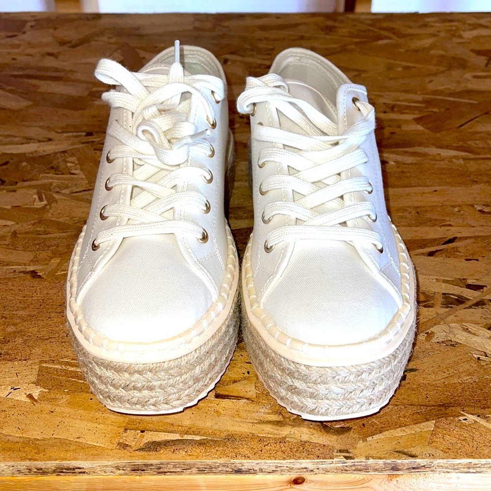 Brand new sneakers available in sizes 7 & 8